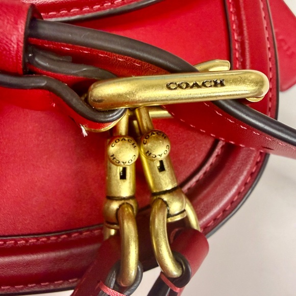 Coach Red Leather Saddle Crossbody with Gold Ring Detail - Picture 4 of 14